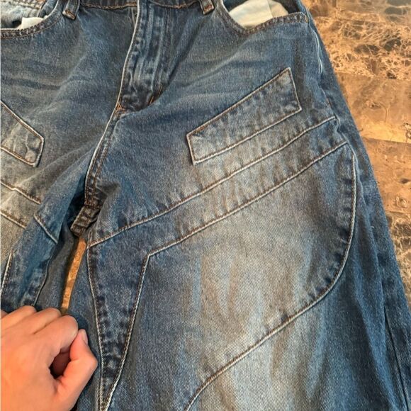 Fashion Nova Ripped Baggy Jeans Size 7 - Picture 8 of 12